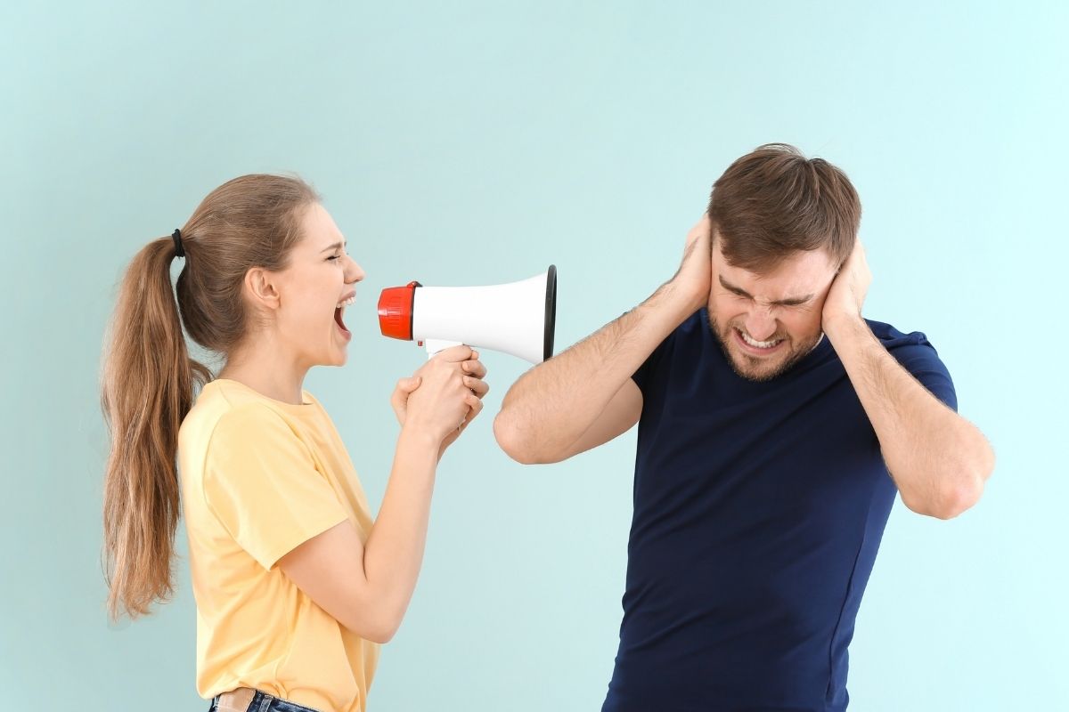 6 things you should never do in a healthy relationship - Of Iron and Velvet